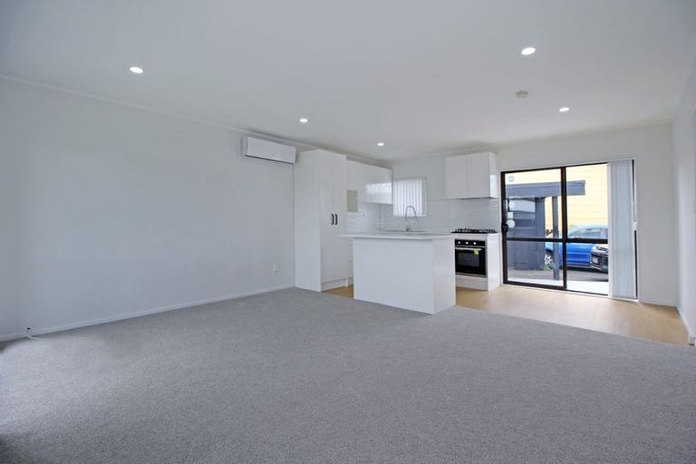 Photo of property in 3/114 Finlayson Avenue, Clendon Park, Auckland, 2103