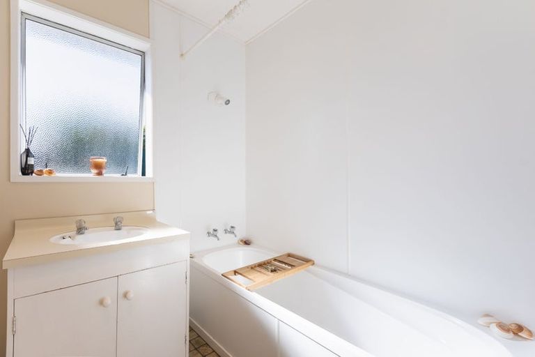 Photo of property in 10 Health Camp Road, Otaki Beach, Otaki, 5512