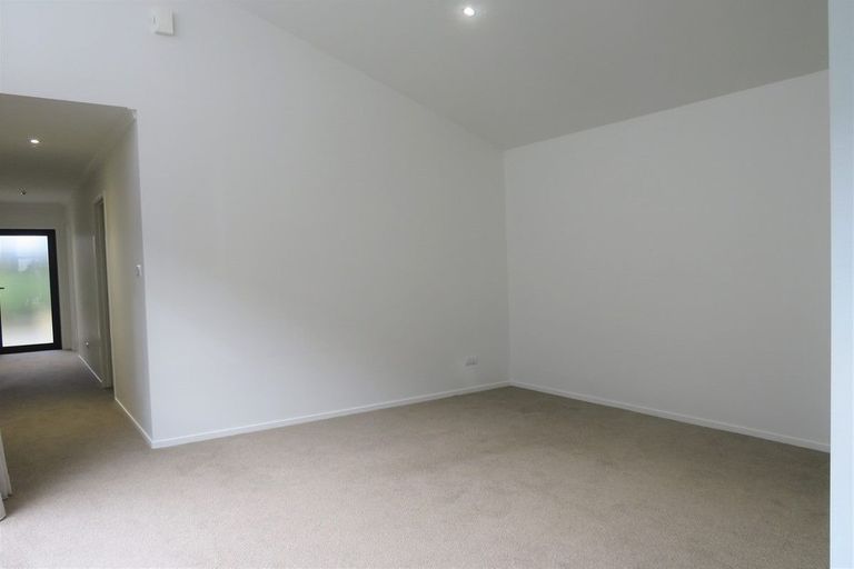 Photo of property in 3 Nohanga Lane, Hobsonville, Auckland, 0616