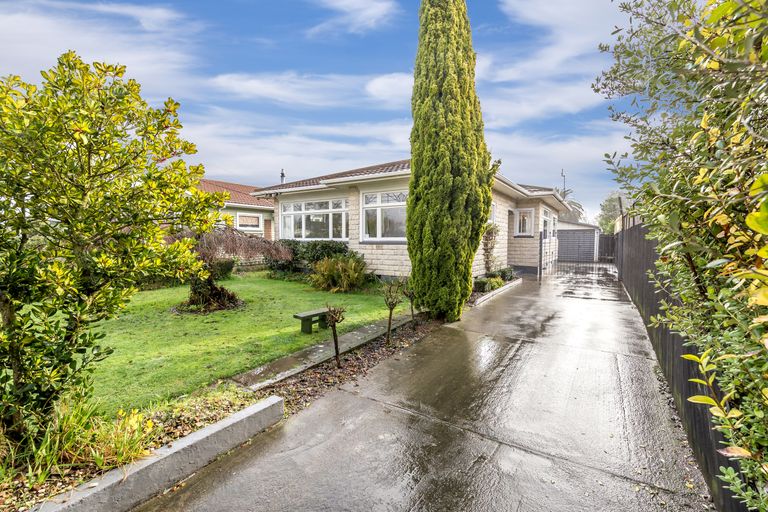 Photo of property in 27 Penrith Avenue, Somerfield, Christchurch, 8024