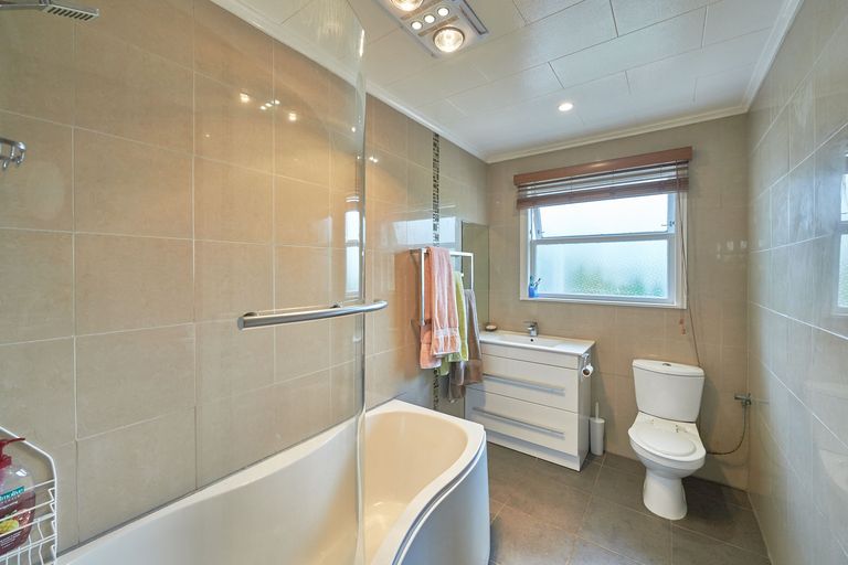 Photo of property in 117 Long Melford Road, Awapuni, Palmerston North, 4412