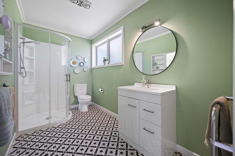 Photo of property in 47 Merril Road, Paparoa, 0571