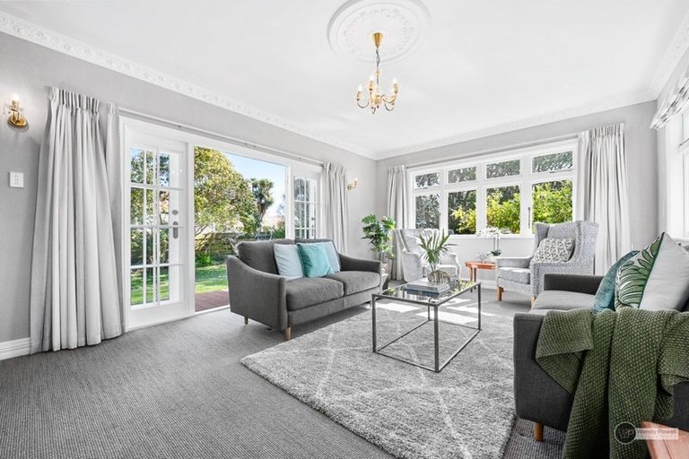 Photo of property in 37 Totara Crescent, Woburn, Lower Hutt, 5010