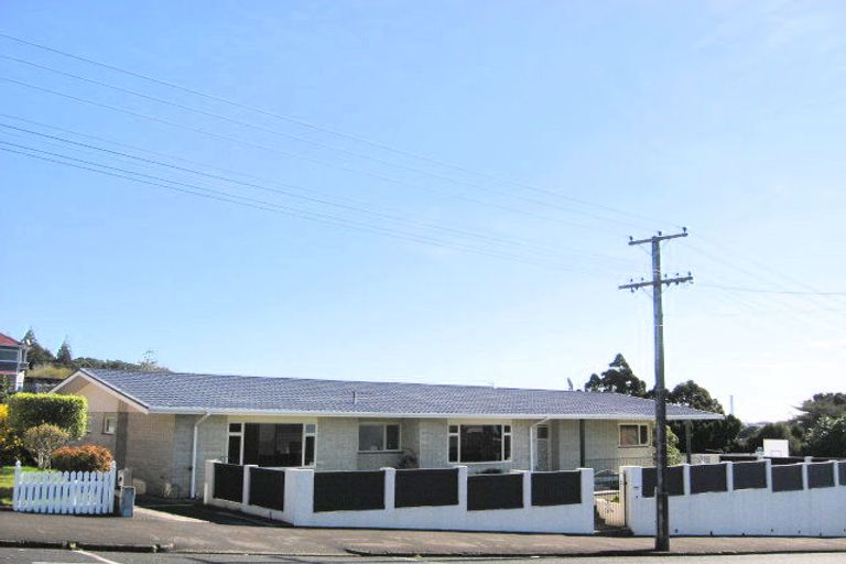 Photo of property in 42 Cameron Street, New Plymouth, 4310