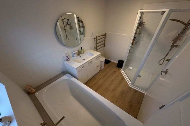 Photo of property in 8a Langton Road, Stanmore Bay, Whangaparaoa, 0932