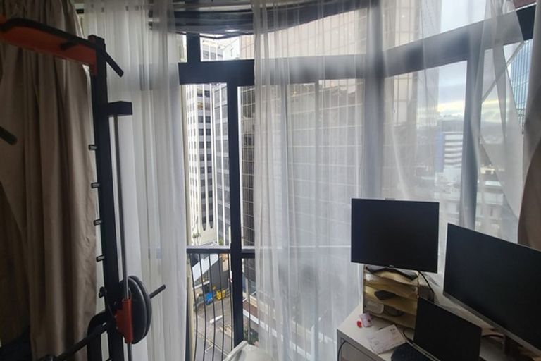 Photo of property in Terrace Garden Apartments, 6e/120 The Terrace, Wellington Central, Wellington, 6011