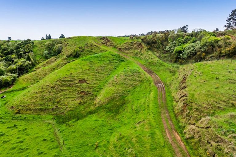 Photo of property in 196 Mokau Road, Urenui, 4377