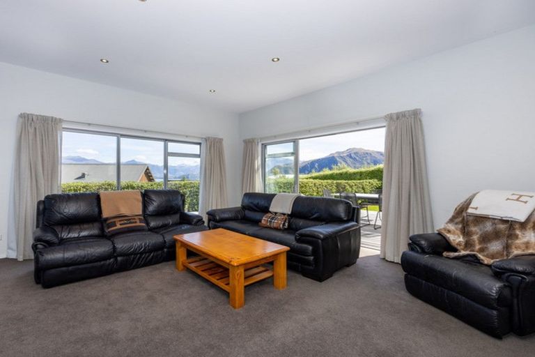 Photo of property in 18 Clutha Place, Wanaka, 9305
