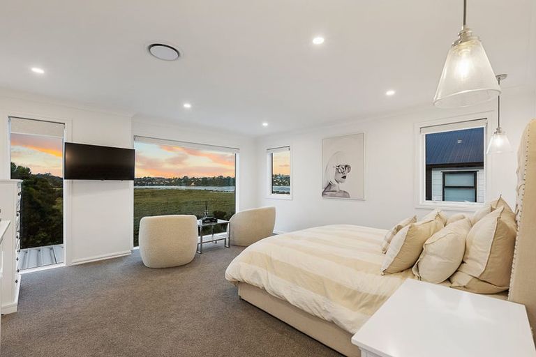 Photo of property in 22 Tai Crescent, Hobsonville, Auckland, 0616