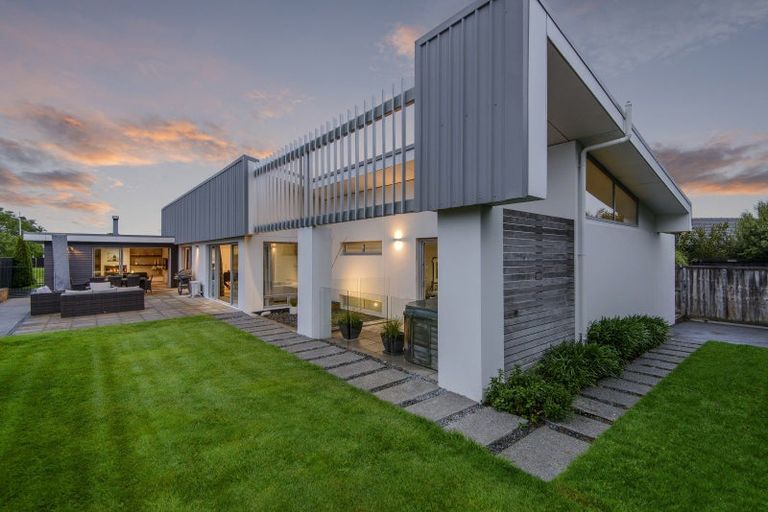 Photo of property in 15 Teagarden Close, Mairehau, Christchurch, 8052