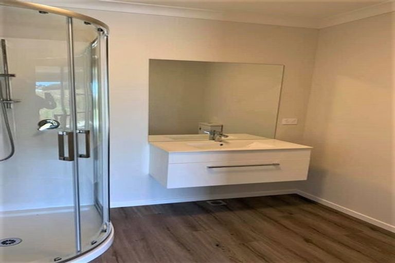 Photo of property in 7 Karearea Avenue, Kenepuru, Porirua, 5022