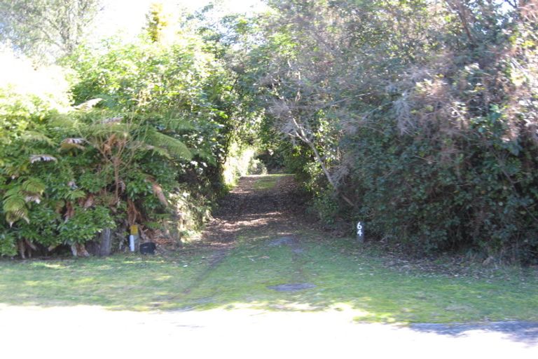 Photo of property in 64 Hauraki Terrace, Pukawa Bay, Turangi, 3381