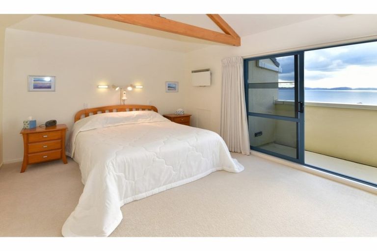 Photo of property in 59 Pacific Parade, Army Bay, Whangaparaoa, 0930