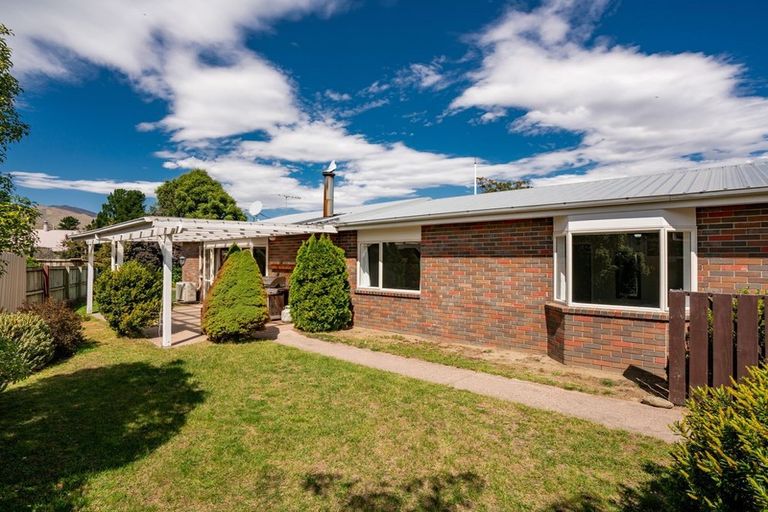 Photo of property in 15 Wishart Crescent, Cromwell, 9310