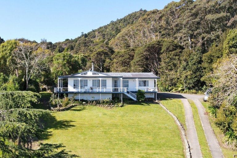 Photo of property in 528a Thames Coast Sh25 Road, Te Puru, Thames, 3575