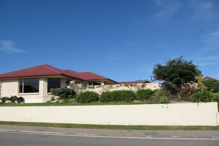 Photo of property in 73 Temple Crescent, Gleniti, Timaru, 7910