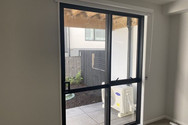 Photo of property in 33 Hinonga Loop, Silverdale, 0932