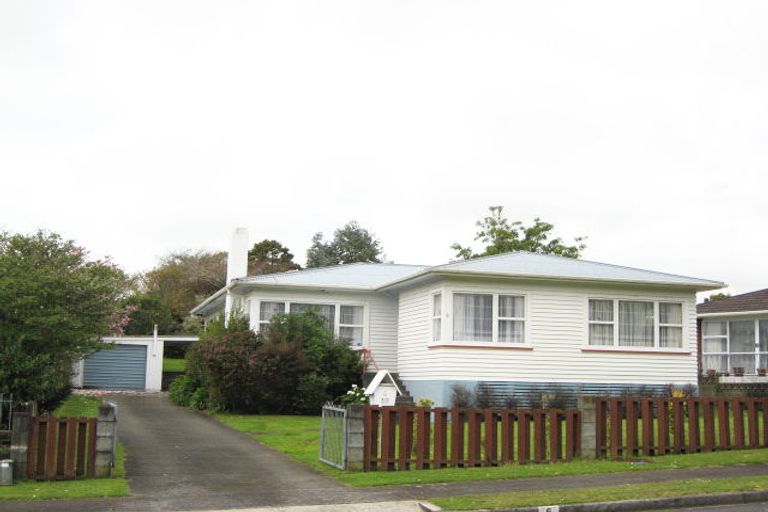 Photo of property in 6 Thames Street, Welbourn, New Plymouth, 4310