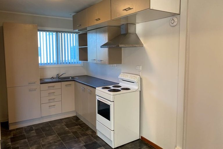 Photo of property in 1/118 Waimumu Road, Massey, Auckland, 0614