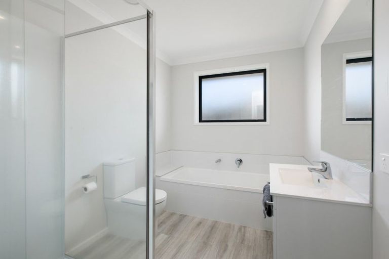 Photo of property in 25 Kayelene Place, Omokoroa, 3114