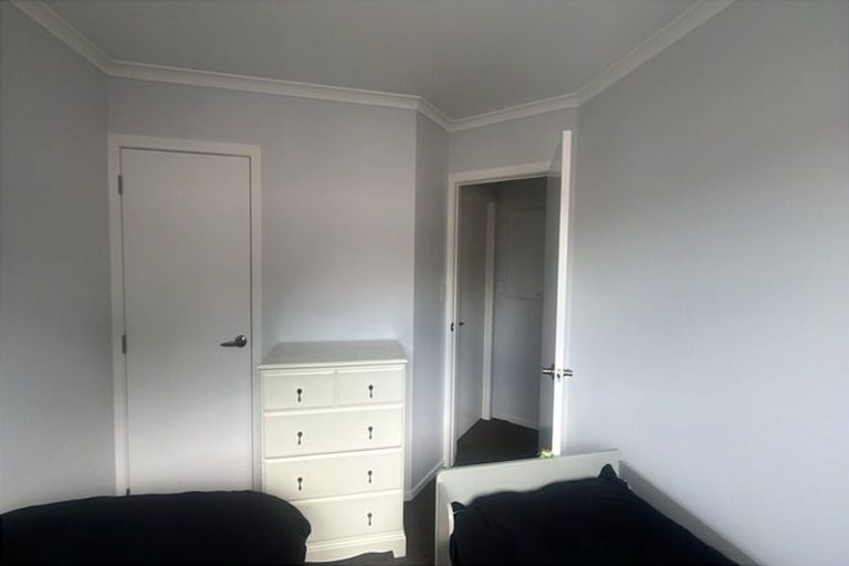 Photo of property in 10 Blanche Way, Half Moon Bay, Auckland, 2012