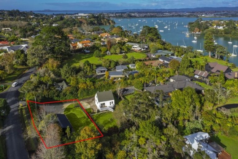 Photo of property in 66b Rame Road, Greenhithe, Auckland, 0632