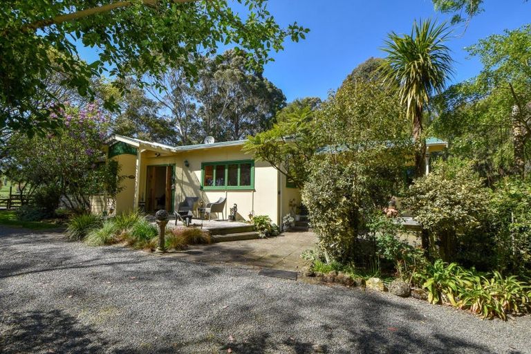 Photo of property in 1049 Longbush Road, Longbush, Masterton, 5884