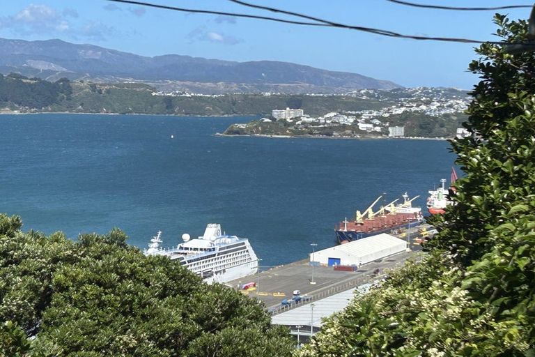 Photo of property in 12 Anne Street, Wadestown, Wellington, 6012