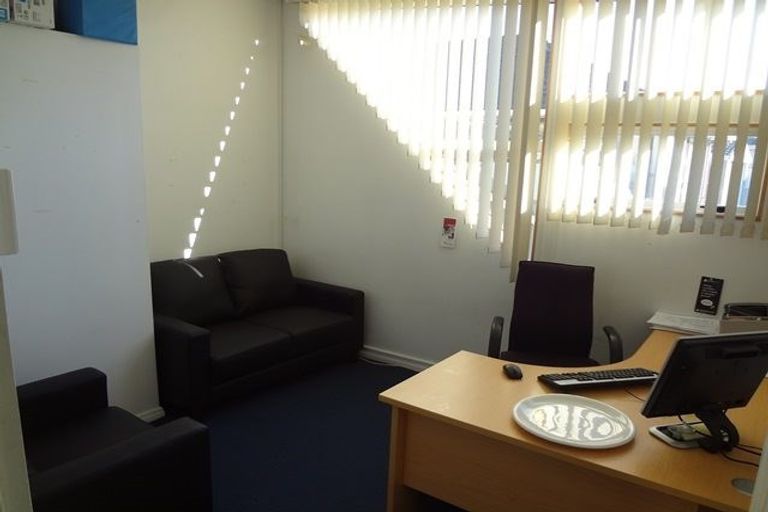 Photo of property in 12 Suva Street, Upper Riccarton, Christchurch, 8041