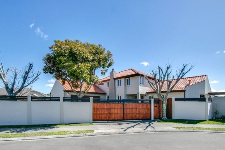 Photo of property in 11 Park Lane, Greenmeadows, Napier, 4112