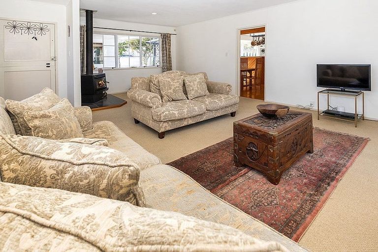 Photo of property in 24 Cherry Road, Bucklands Beach, Auckland, 2014