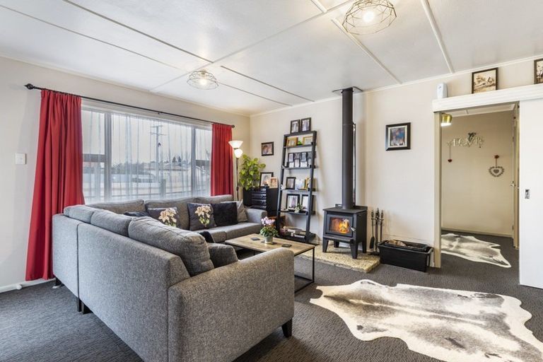 Photo of property in 14 Rangiora Street, Mangakino, 3421