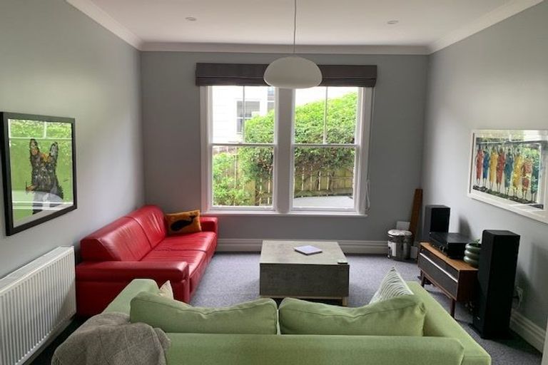 Photo of property in 11 Danube Street, Island Bay, Wellington, 6023