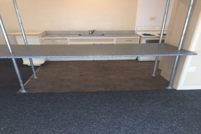 Photo of property in 24 Victoria Avenue, Palmerston North, 4410