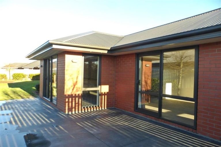 Photo of property in 12 Gosling Crescent, Halswell, Christchurch, 8025