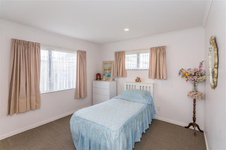 Photo of property in 12 Belle Maison Court, Levin, 5510