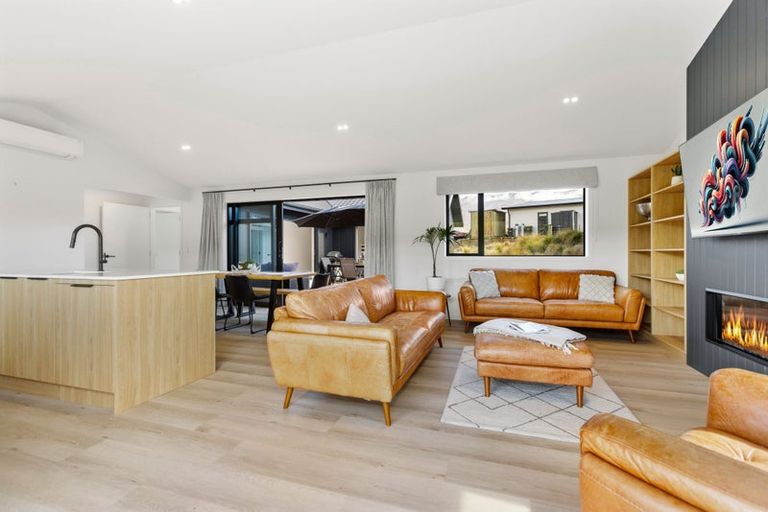 Photo of property in 14 Arion Court, Mount Pisa, Cromwell, 9383