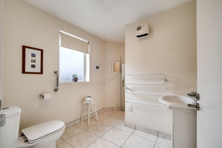 Photo of property in 30b Withells Road, Avonhead, Christchurch, 8042