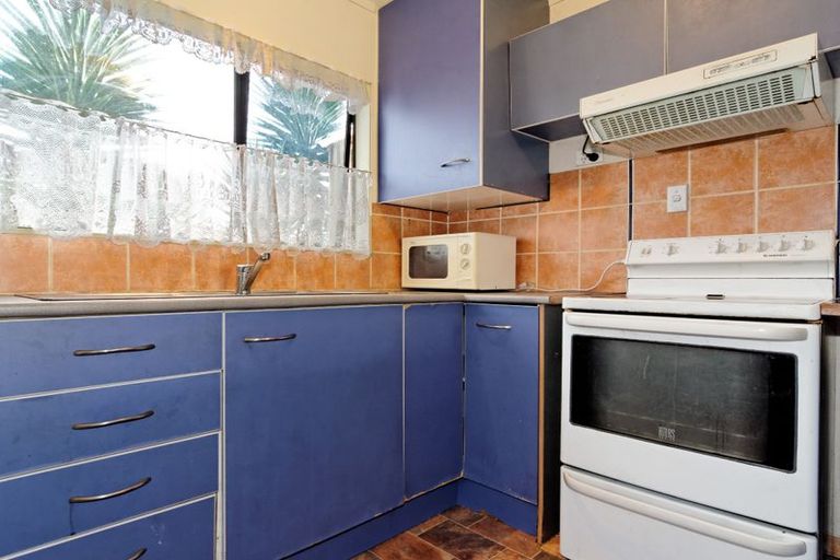 Photo of property in 3/111 Lincoln Park Avenue, Massey, Auckland, 0614