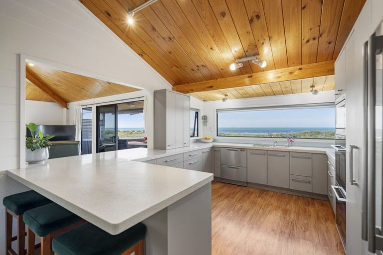 Photo of property in 18 Ocean Road, Ohope, 3121