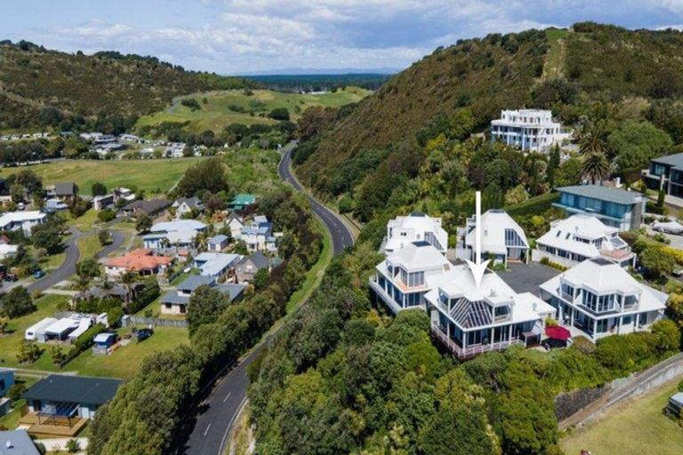 Photo of property in 2/508 Seaforth Road, Bowentown, Waihi Beach, 3177