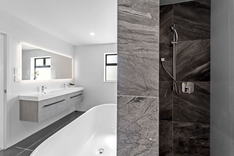 Photo of property in 10 Highway View Lane, Schnapper Rock, Auckland, 0632