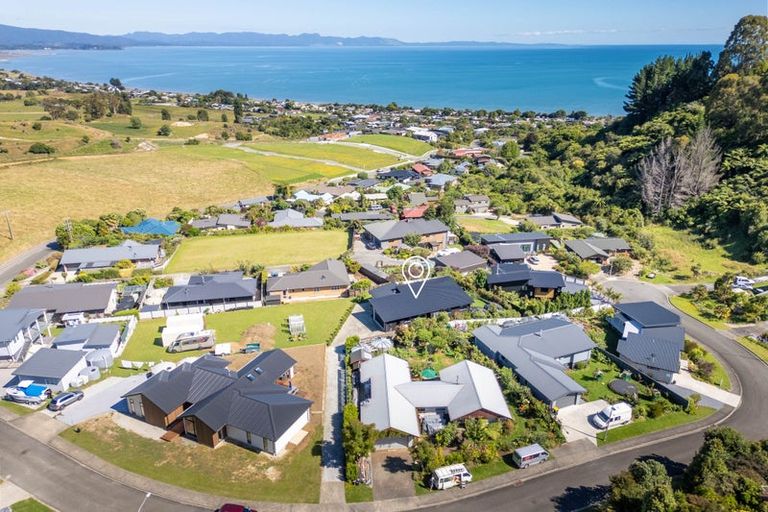Photo of property in 7 Pohutukawa Place, Pohara, Takaka, 7183