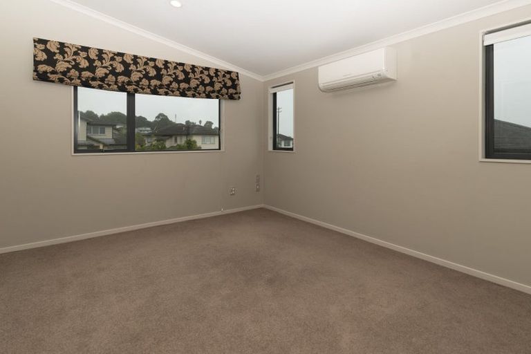 Photo of property in 74 Oakway Drive, Schnapper Rock, Auckland, 0632