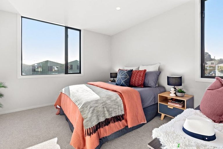 Photo of property in 10-12 Utauta Street, Waikanae, 5036