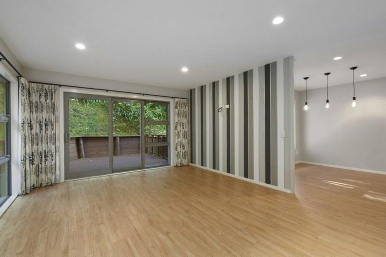 Photo of property in 17 Kennedy Place, Waikanae Beach, Waikanae, 5036