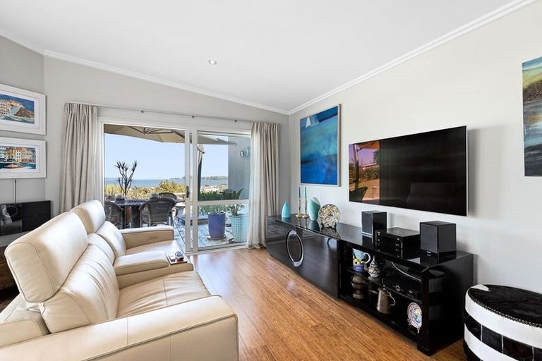 Photo of property in 32 Arabella Lane, Snells Beach, 0920