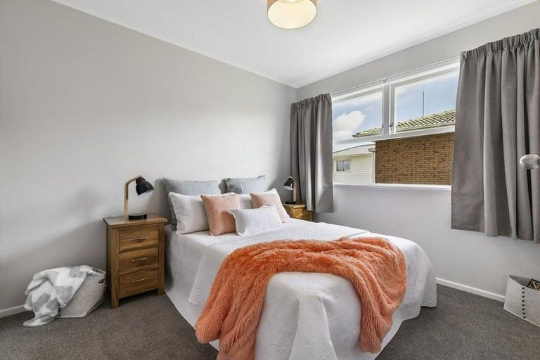 Photo of property in 10 Winsford Street, Manurewa, Auckland, 2102