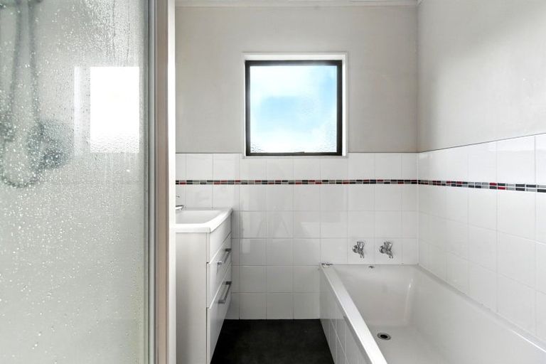 Photo of property in 16 Grace Avenue, Te Aroha, 3320