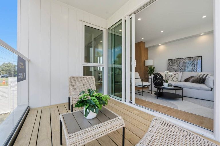 Photo of property in 1/186 Forrest Hill Road, Forrest Hill, Auckland, 0620